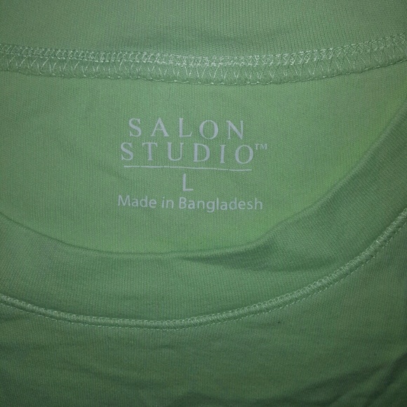 Salon studio Lime Green Button accented Tee - Picture 7 of 7